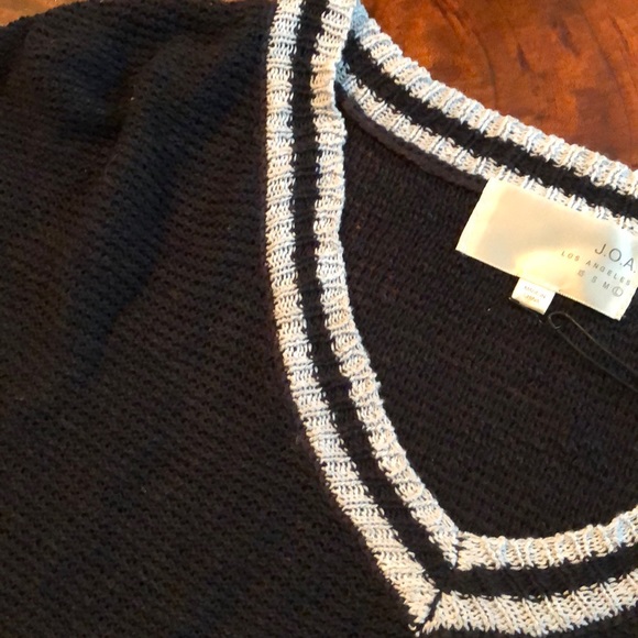 J.O.A. Los Angeles Navy Knit Sweater - Picture 5 of 6